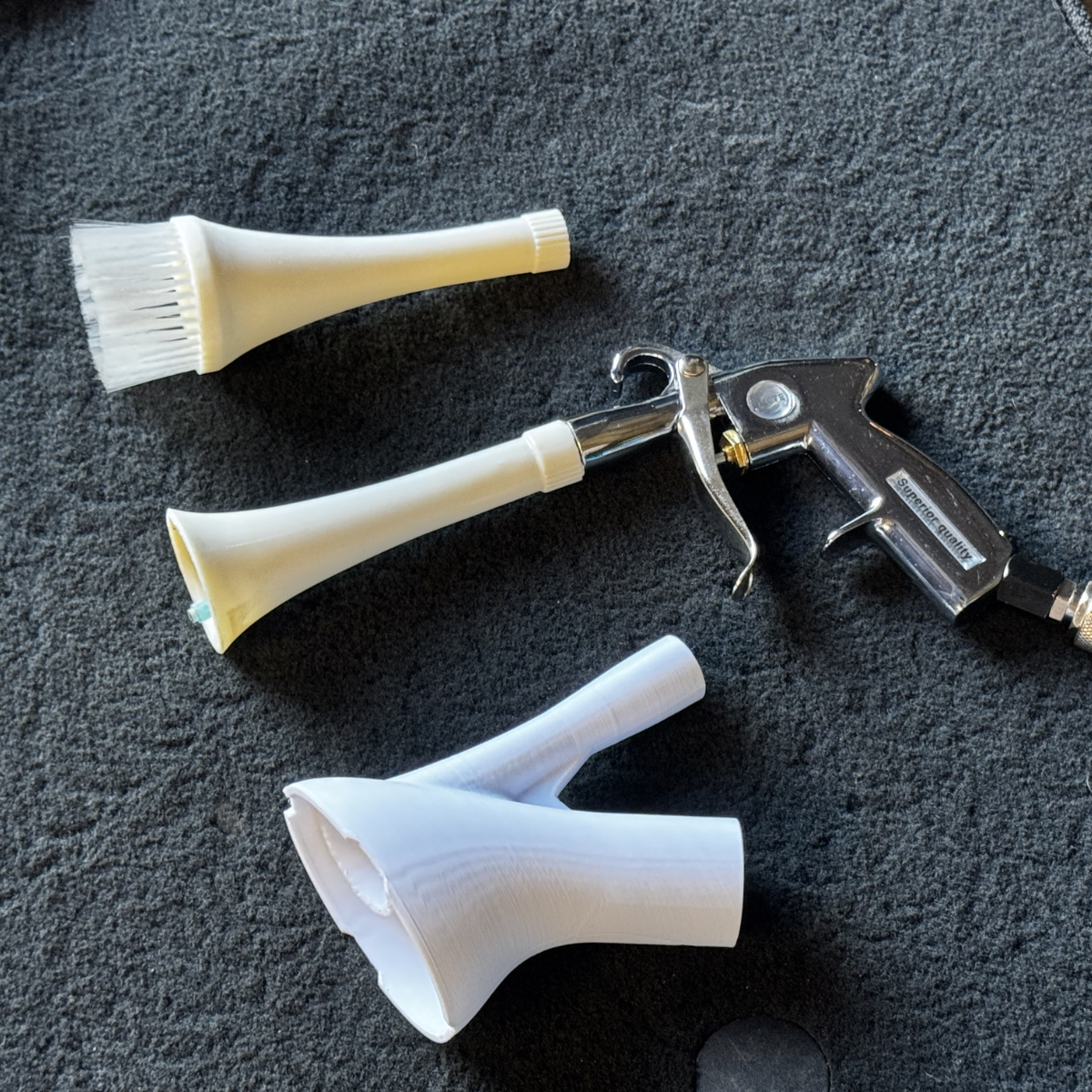 Pistolet Do Czyszczenia Tapicerki TornadoGun + 3 Końcówki i Redukcja - obrazek 4